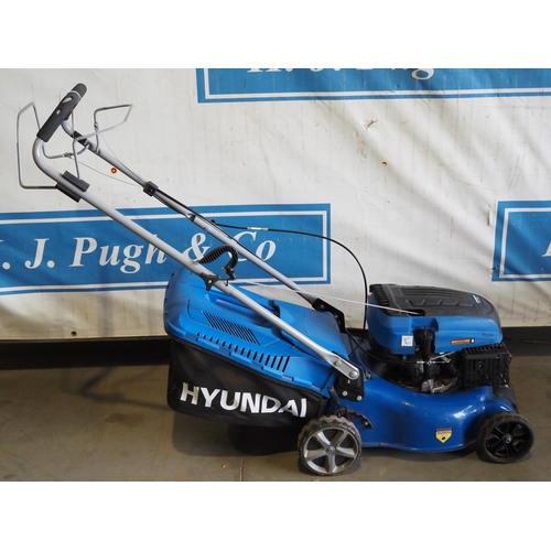 3028 - Hyundai 139cc OHV lawn mower, good runner