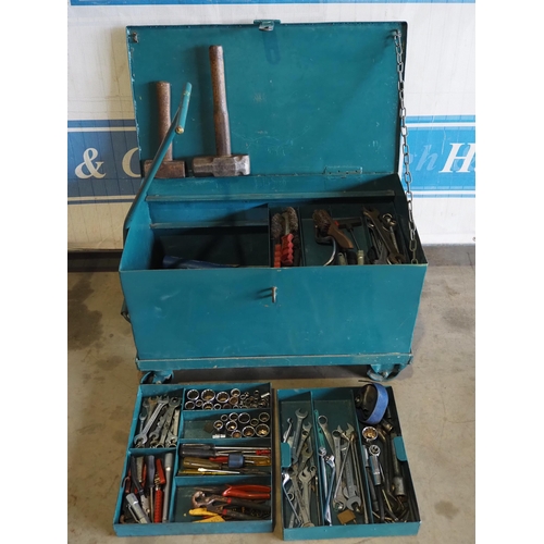 3089 - Heavy duty metal tool box on wheels and contents of spanners, sockets and other hand tools