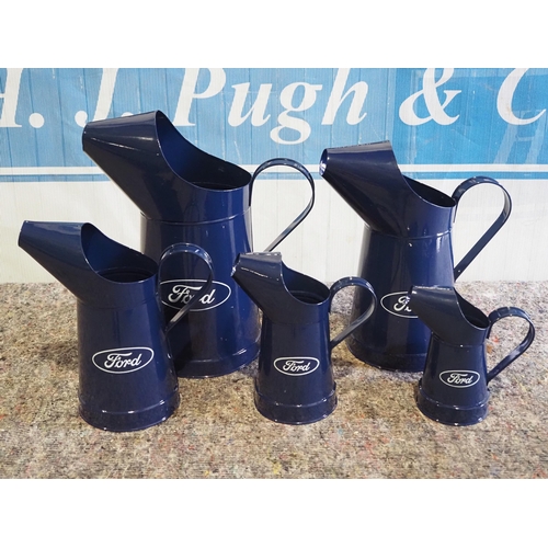 3137 - 5 Oil jugs with Ford logo