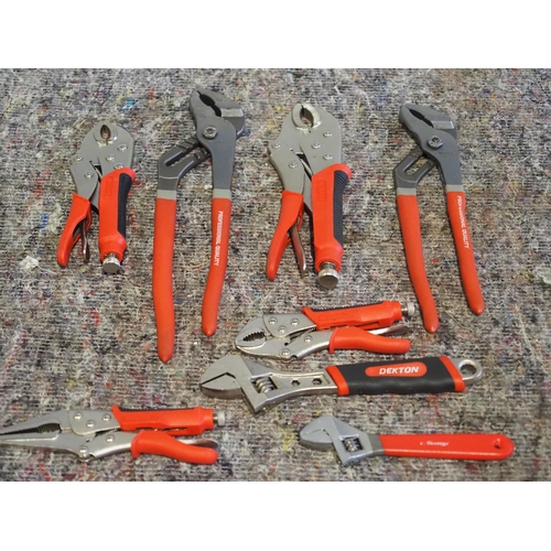3207 - Grips and pliers - 8