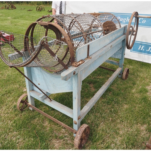 171 - Edlington hand potato sorter and sack lifter