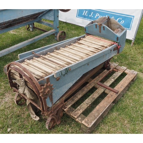 171 - Edlington hand potato sorter and sack lifter