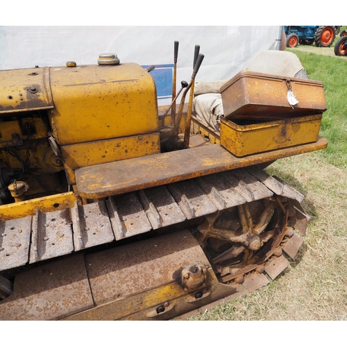 353 - Caterpillar R2 crawler tractor. Runs and drives, original.  SN 4J1050SP. Reg MEV 933. V5c in office