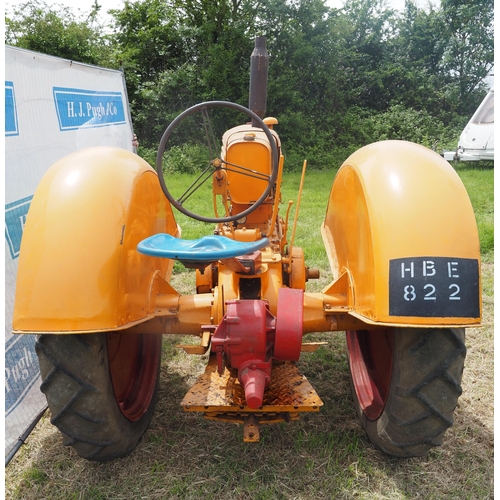 352 - Minneapolis Moline Z row crop tractor. Pto, early restoration. Reg HBE 822