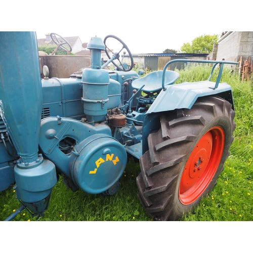 104 - Lanz Bulldog Type 17 tractor. Fitted with Hydraulic linkage, PTO and lights. S/n 277245. Reg IE 7884