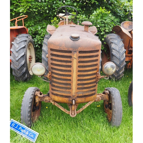 120 - Renault R3044611 tractor. S/n 1412112. Original condition