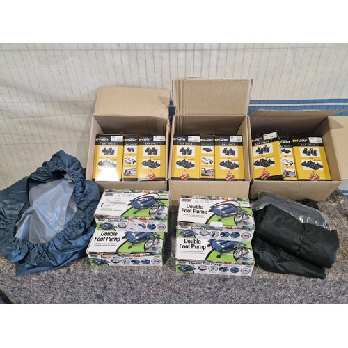 3124 - Roof bar fixing kits, foot pumps and seat covers