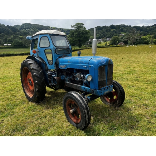 1719 - Early Fordson Major tractor. Runs, drives and starts well, flat top version, no hydraulics. Very goo... 