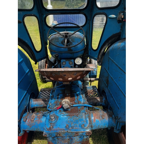 1719 - Early Fordson Major tractor. Runs, drives and starts well, flat top version, no hydraulics. Very goo... 