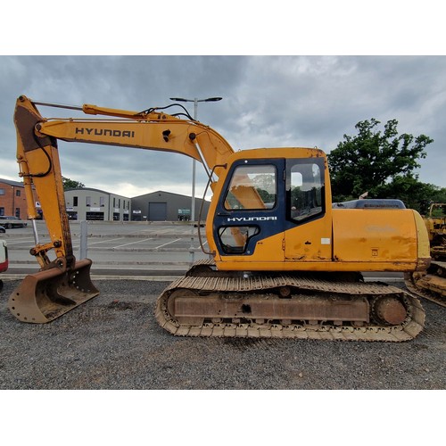 1776 - Hyundai 130/3 excavator. Key in office