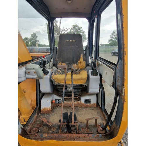 1776 - Hyundai 130/3 excavator. Key in office