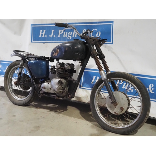 124 - Triumph T100R motorcycle project.
Frame number XD34766 T100R
Engine number XD34766 T100R
Comes with ... 