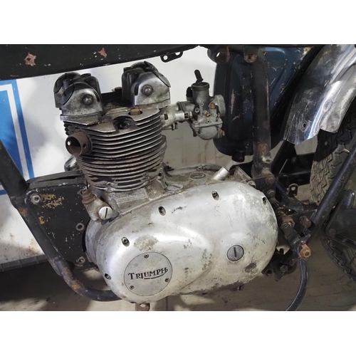 124 - Triumph T100R motorcycle project.
Frame number XD34766 T100R
Engine number XD34766 T100R
Comes with ... 