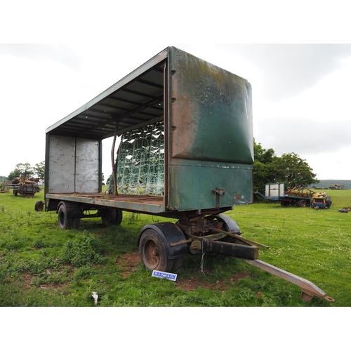 204 - Curtain side trailer and dolly 26ft