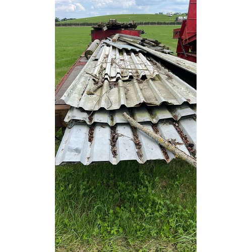 918 - Roofing sheets