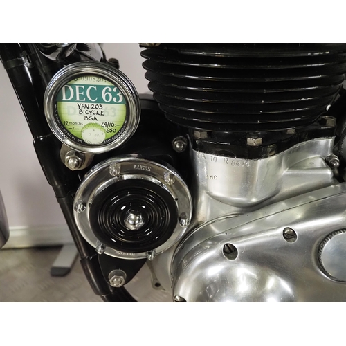 849 - BSA Rocket Goldstar motorcycle. 1962. 650cc. 
Frame No. GA10-702
Engine No. DA10R-8474
Runs and ride... 