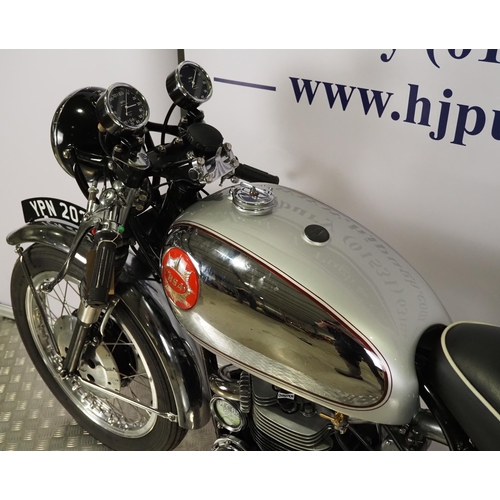 849 - BSA Rocket Goldstar motorcycle. 1962. 650cc. 
Frame No. GA10-702
Engine No. DA10R-8474
Runs and ride... 