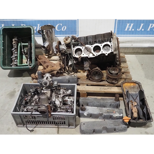 163 - Rover V8 engine parts