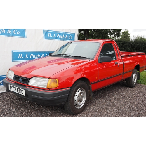 309 - Ford P100 pickup. 1990. 1993cc
Runs and drives. Comes with original owners manuals, main dealer serv... 