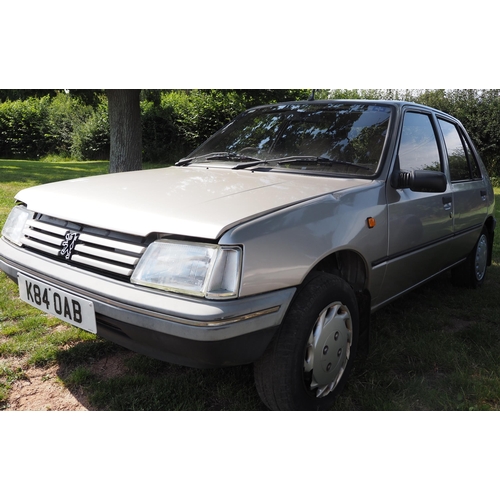 317 - Peugeot 205 GR hatchback. 1993. 1360cc
Runs and drives. Some service history.
Reg. K845 OAB. V5 and ... 