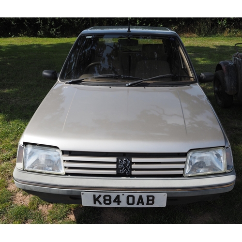 317 - Peugeot 205 GR hatchback. 1993. 1360cc
Runs and drives. Some service history.
Reg. K845 OAB. V5 and ... 