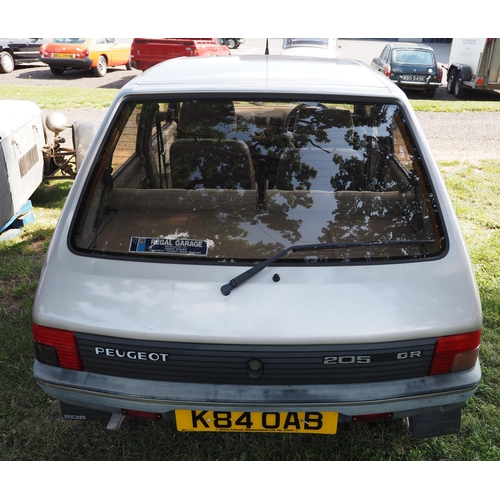 317 - Peugeot 205 GR hatchback. 1993. 1360cc
Runs and drives. Some service history.
Reg. K845 OAB. V5 and ... 