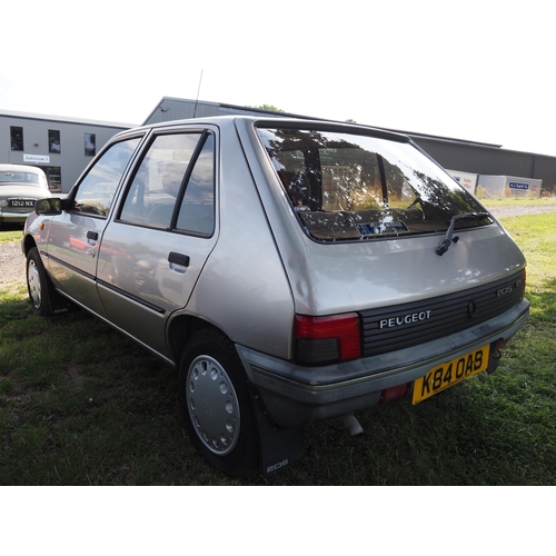 317 - Peugeot 205 GR hatchback. 1993. 1360cc
Runs and drives. Some service history.
Reg. K845 OAB. V5 and ... 