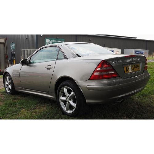 322 - Mercedes SLK, 2003. 1998cc. 
Runs and drives. Petrol. Has been recommissioned. Showing72,000 miles. ... 