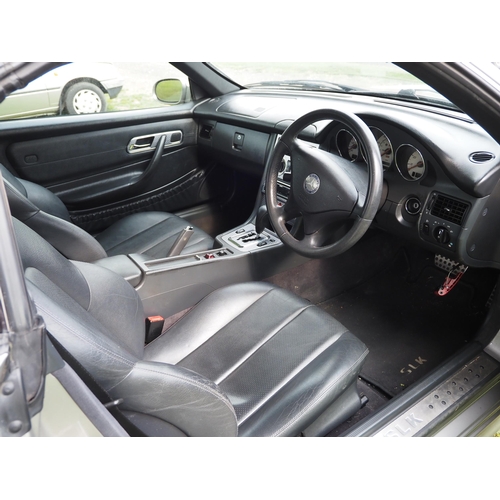 322 - Mercedes SLK, 2003. 1998cc. 
Runs and drives. Petrol. Has been recommissioned. Showing72,000 miles. ... 