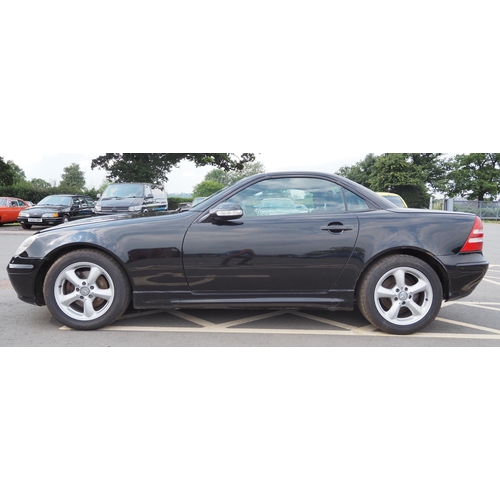 323 - Mercedes SLK230 Kompressor convertible. 2003. 2295cc
Has been dry stored for approx 3 years and need... 