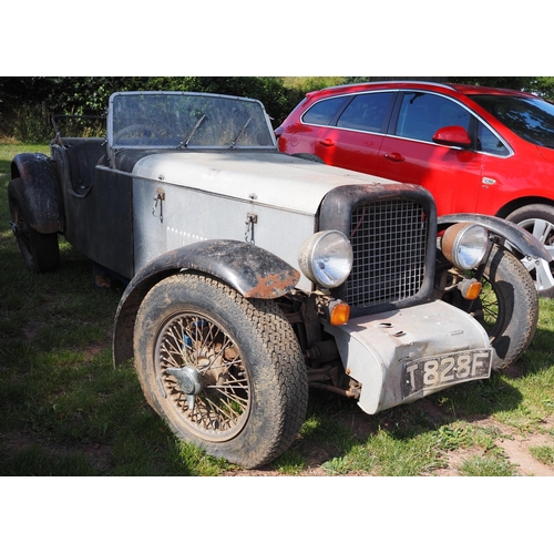 324 - Triumph vintage sports car/kit car project.
Vendor states V5 is available. No keys.