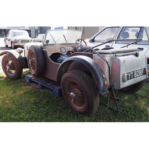 324 - Triumph vintage sports car/kit car project.
Vendor states V5 is available. No keys.