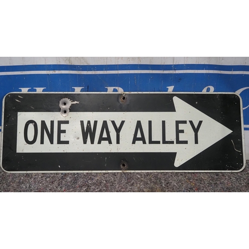 47 - Aluminium sign - One way 12x36