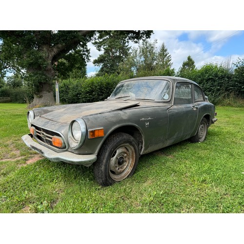 329 - Honda S800 coupe project. 1968. 
Barn find in original condition. Non runner. Comes with owners club... 