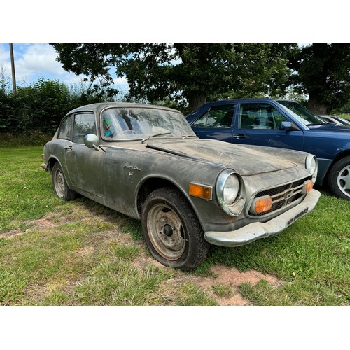 329 - Honda S800 coupe project. 1968. 
Barn find in original condition. Non runner. Comes with owners club... 