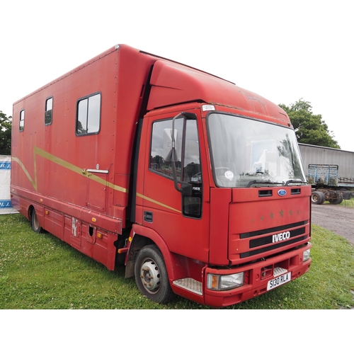 1563 - Iveco 75E14 horse box with living. Showing 152716 km. Diesel pump has been fully refurbished, steels... 