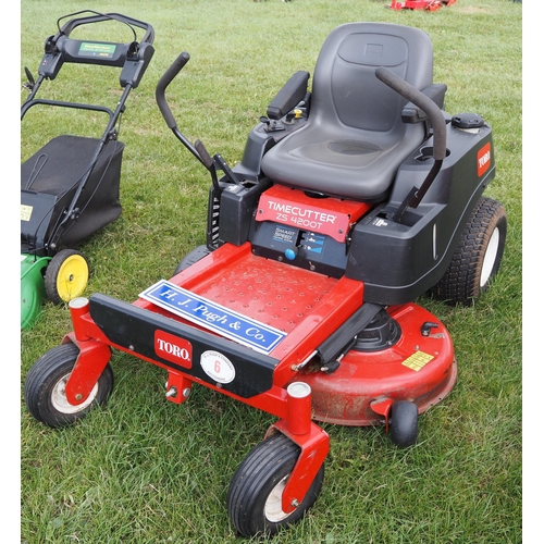 6 - Toro ZS4200T ride on garden tractor