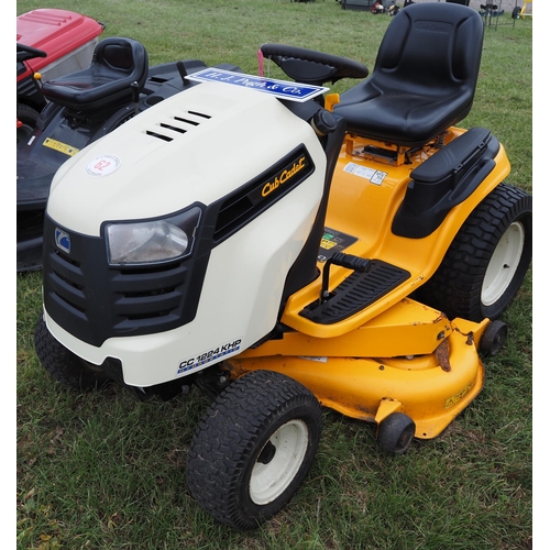 62 - Cub Cadet CC1224KHP ride on