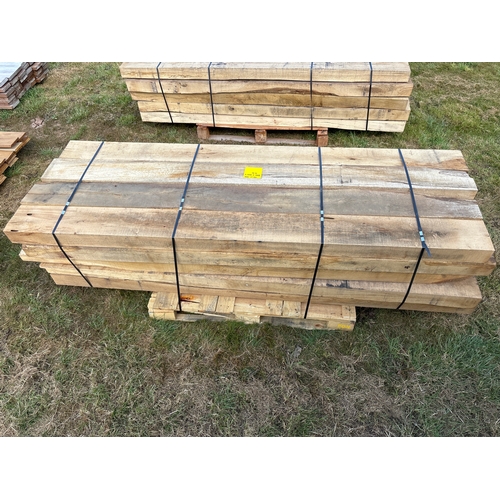 1038 - Oak beams 2.4 x200 x100 - 20