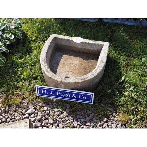 530 - D Shaped trough approx 2ft x 2ft