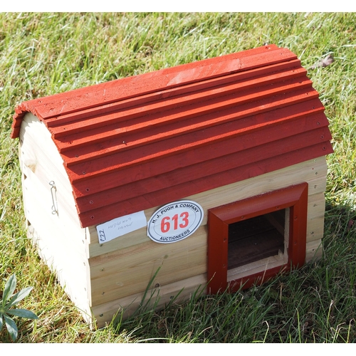 613 - Hedgehog house