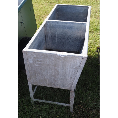 617 - Galvanised twin feed trough