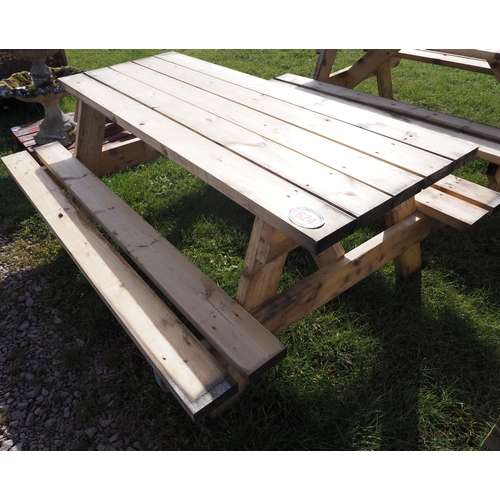 624 - Picnic bench 7ft