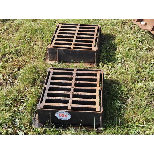 654 - Heavy duty drain covers - 2