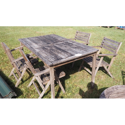 658 - Garden table and 4 chairs