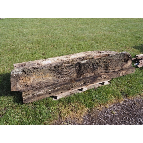 686 - Reclaimed oak beams