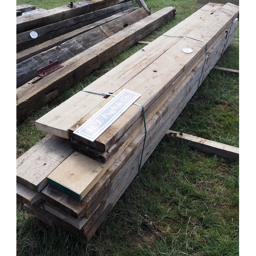 1021 - Reclaimed timbers average 3.1m x200x50 - 18