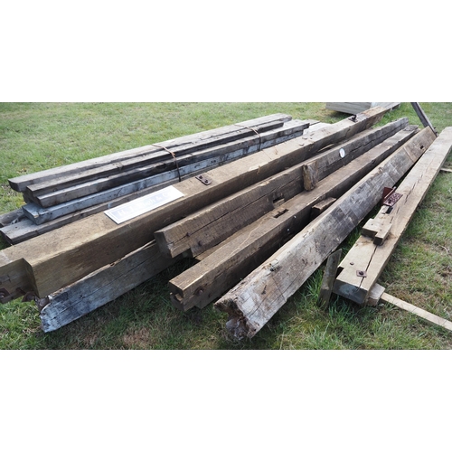 1022 - Reclaimed hardwood beams average 4m - 7