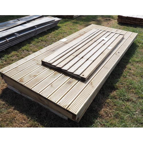 1063 - Raised decking 3m x1270x100 - 2 and fence panel