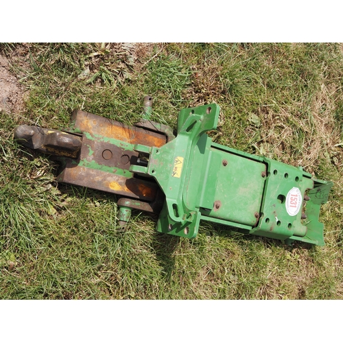 1531 - John Deere pick up hitch